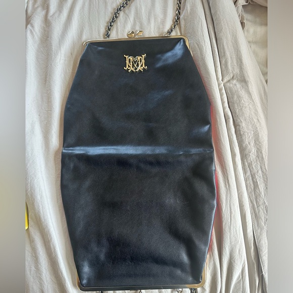 Love Moschino red and black leather purse. Excellent condition - Picture 7 of 7